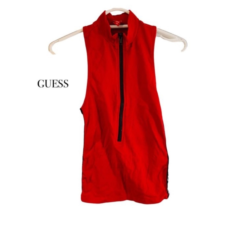💯Guess Red XS Sporty Tiktok Top GUESS💯